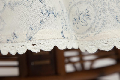 Скатерть в подарочной упаковке Secret De Maison Saint-Michel (D 150см) фото Скатерть в подарочной упаковке Secret De Maison Saint-Michel (D 150см). Фото №4